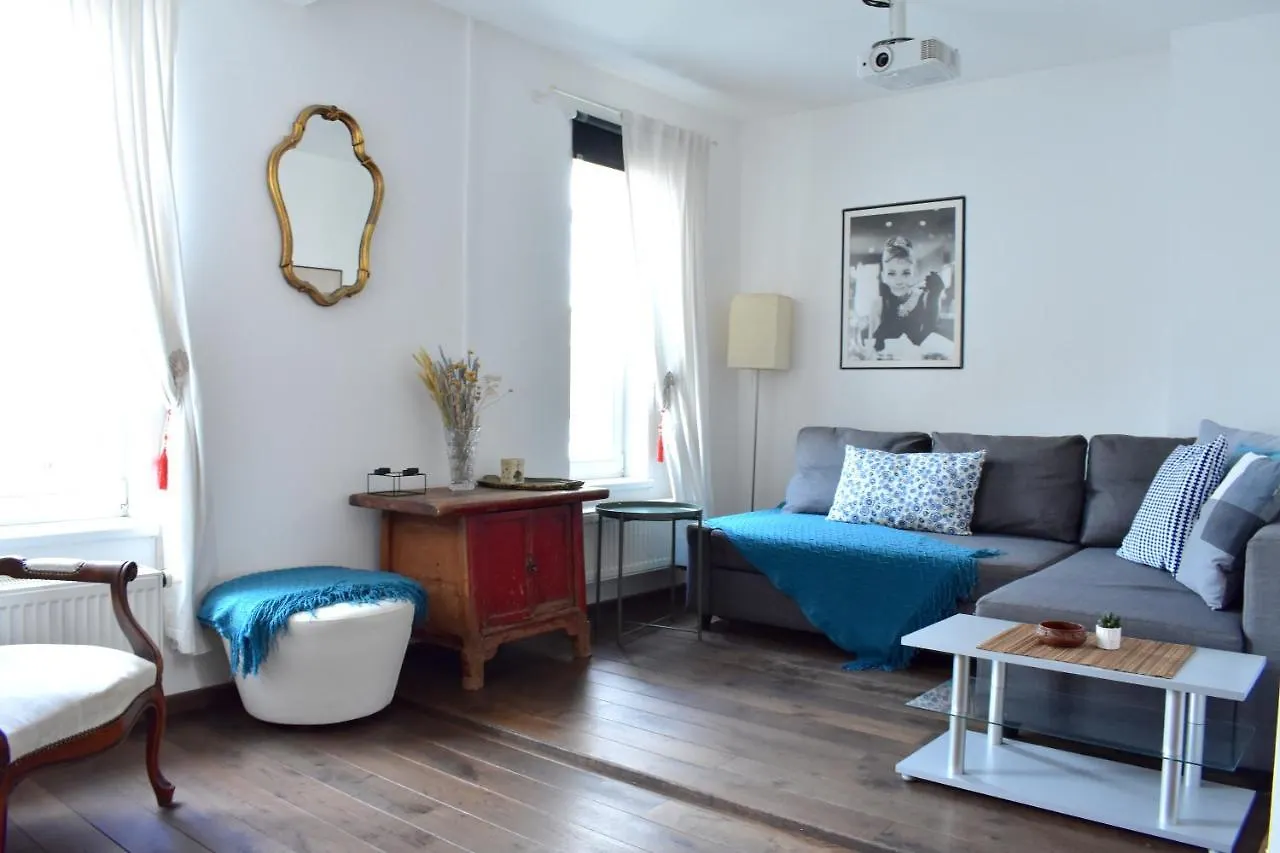 Lux Duplex Rooftop Loft With An Amazing Terrace & Home Cinema Praga Appartamento
