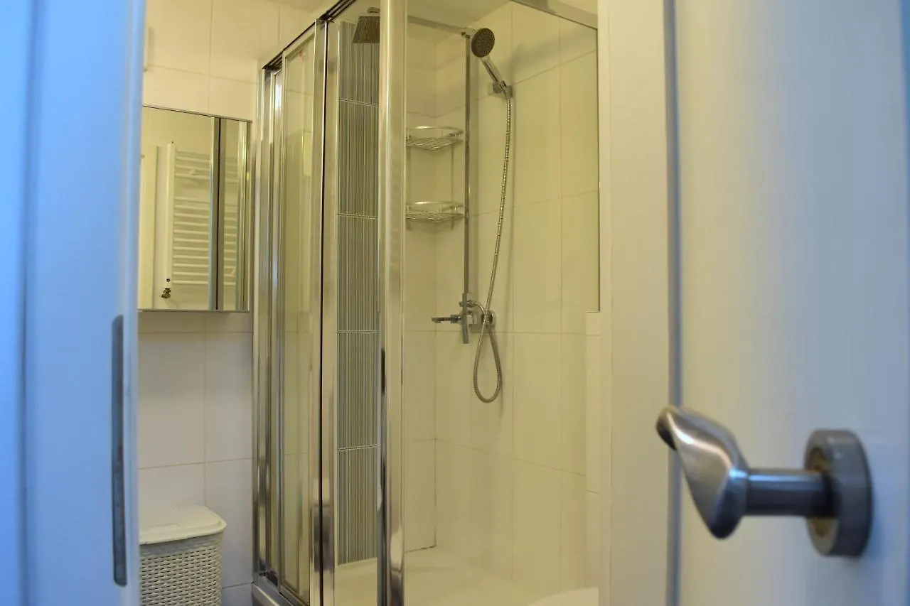 Lux Duplex Rooftop Loft With An Amazing Terrace & Home Cinema Praga 0*,